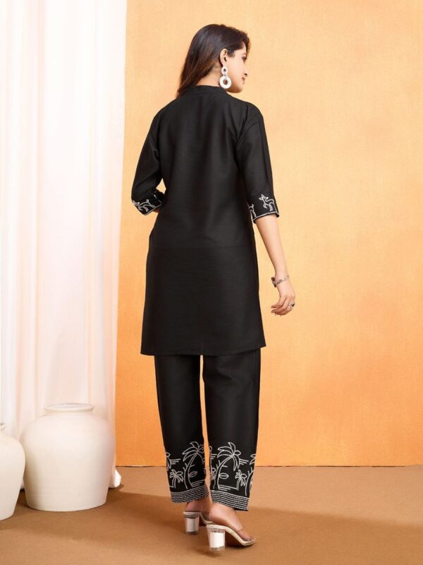 Georgette Printed & Embroidered Suit Set - Image 4
