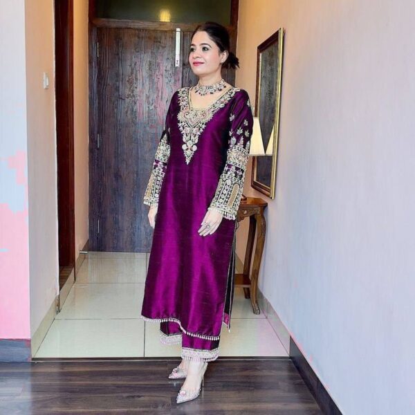 Luxury Heavy Vichitra Silk Embroidered Suit Set with Kodi Less Detailing - Image 26