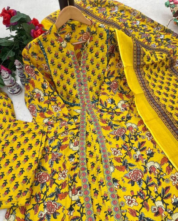 Jazz & Co. Cotton Anarkali Kurti Set – Handwork & Malmal Dupatta - Image 19