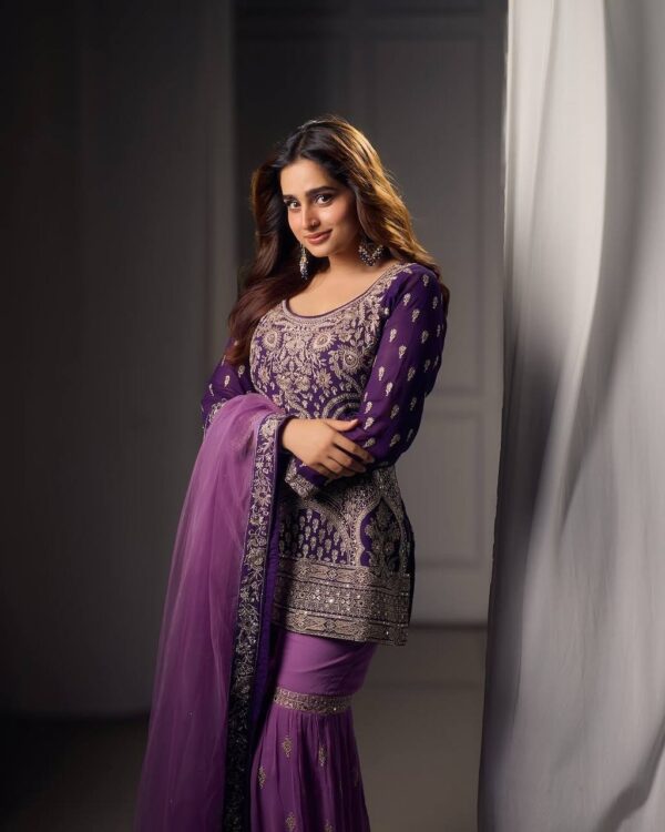 Designed with detailed front and back embroidery, this fully stitched 3-piece set