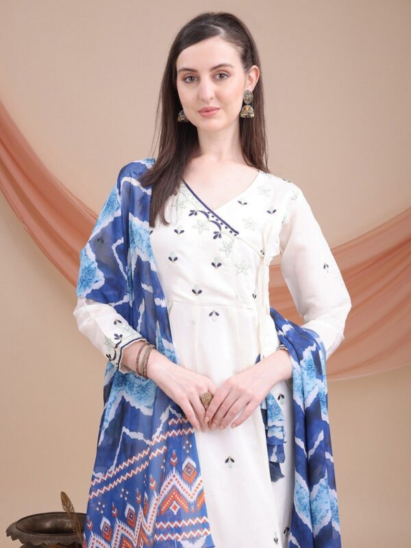 Off-White Roman Silk Embroidered Kurti Set with Digital Print Dupatta | Jazz & Co. Closet Collection - Image 3